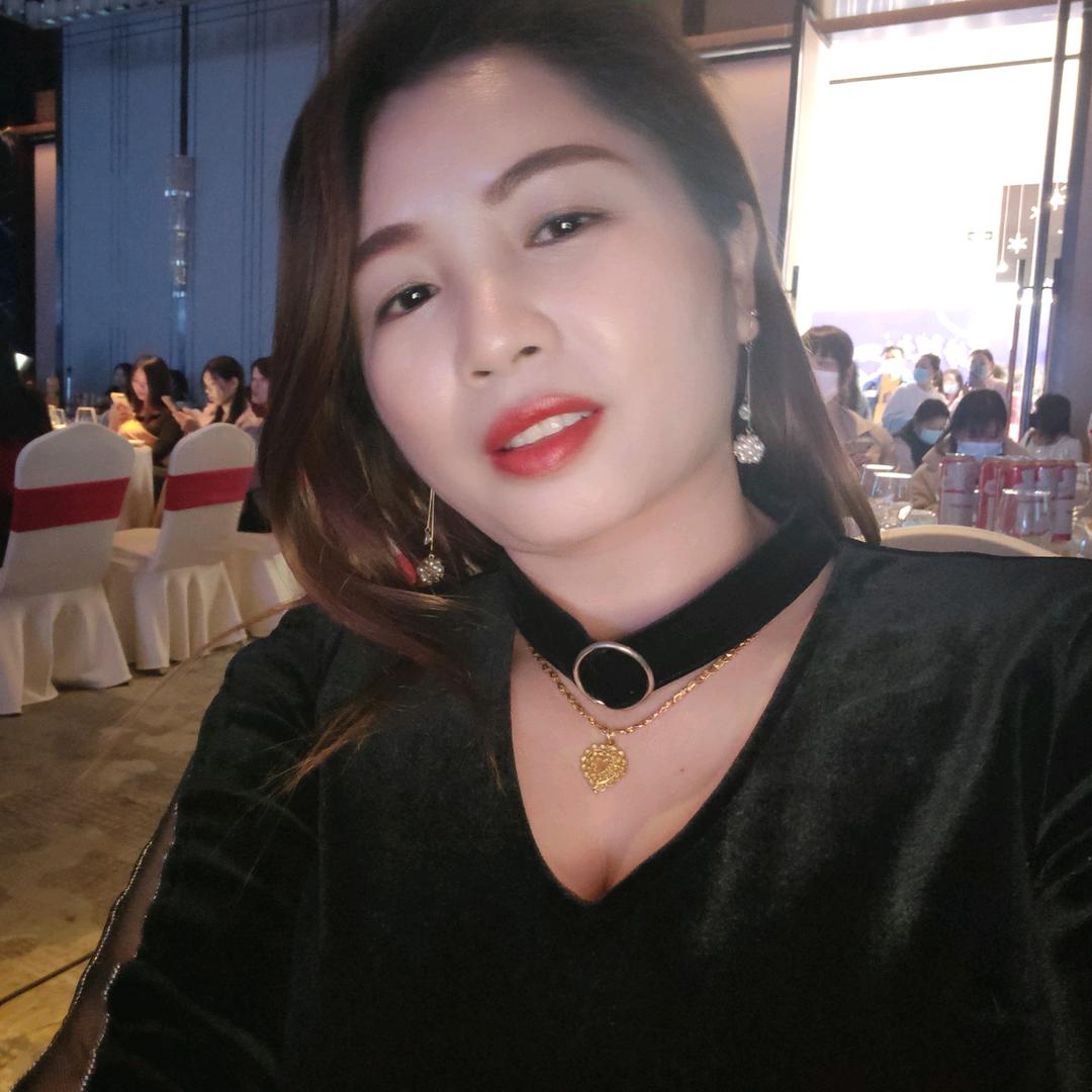 燕子（请不要连赞，连赞拉黑）
