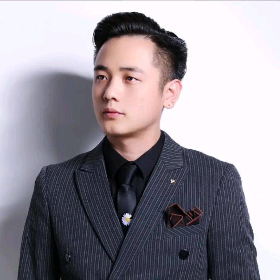 花小磊   多财多亿