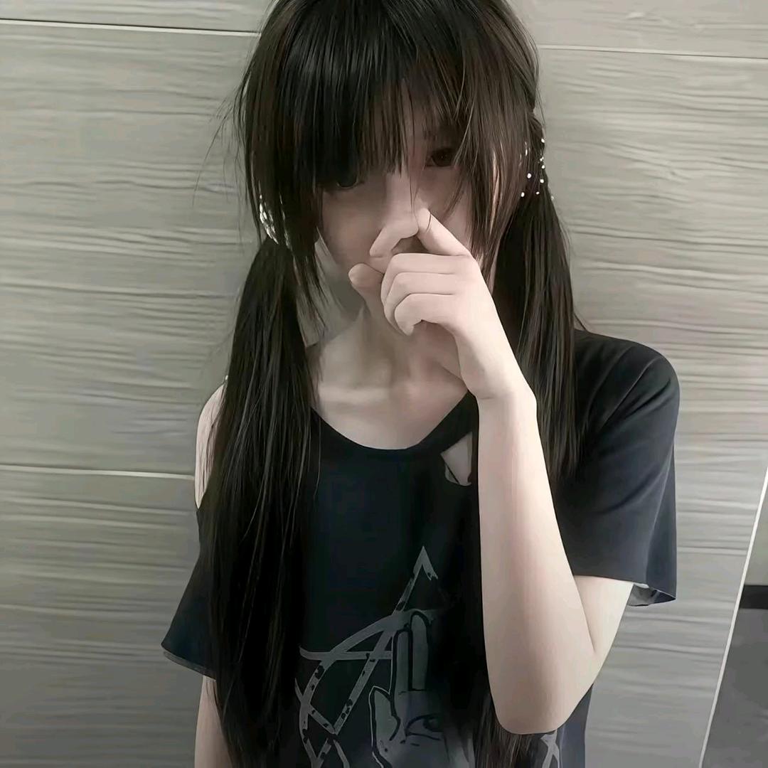 萌界小秀大王ᶻ𝗓𐰁.