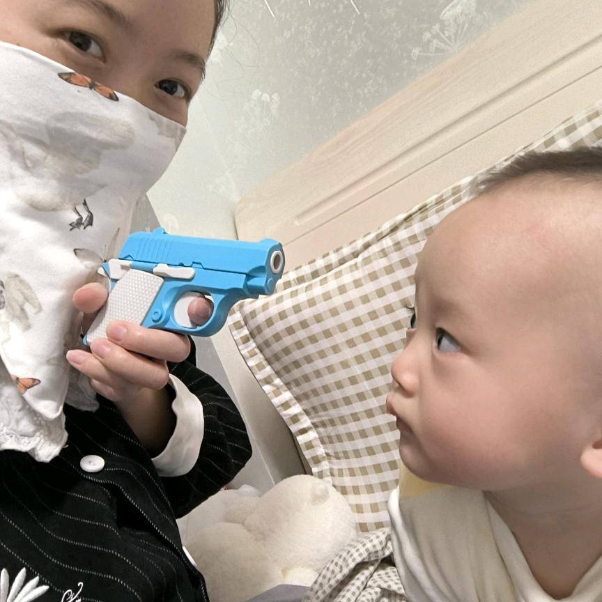 小脑袋要爆炸啦🌺