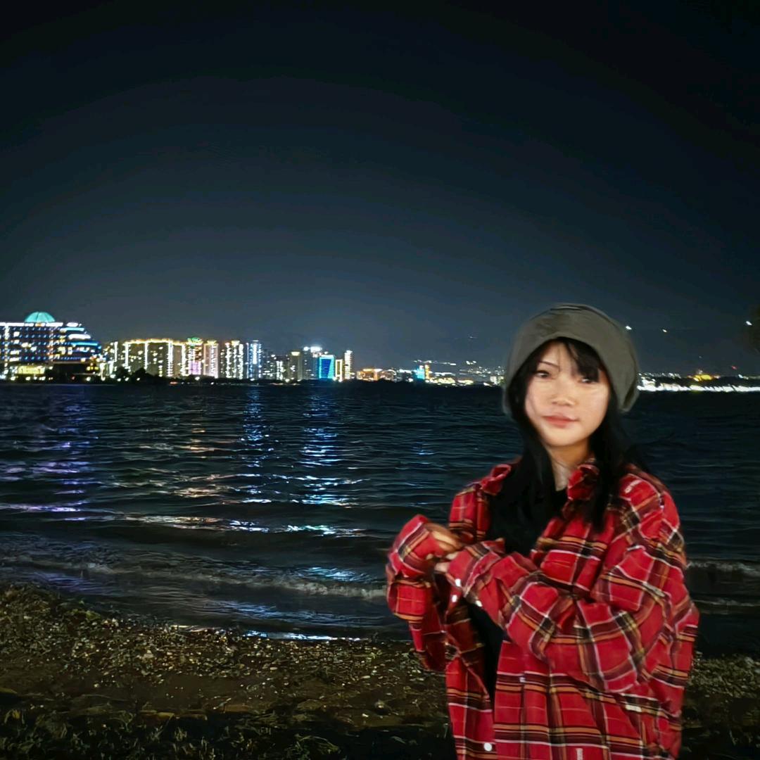 小喵十一点睡😪