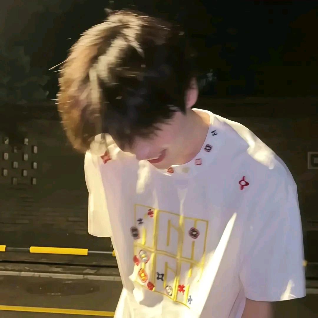 表白²³⁺¹⁰⁼³²