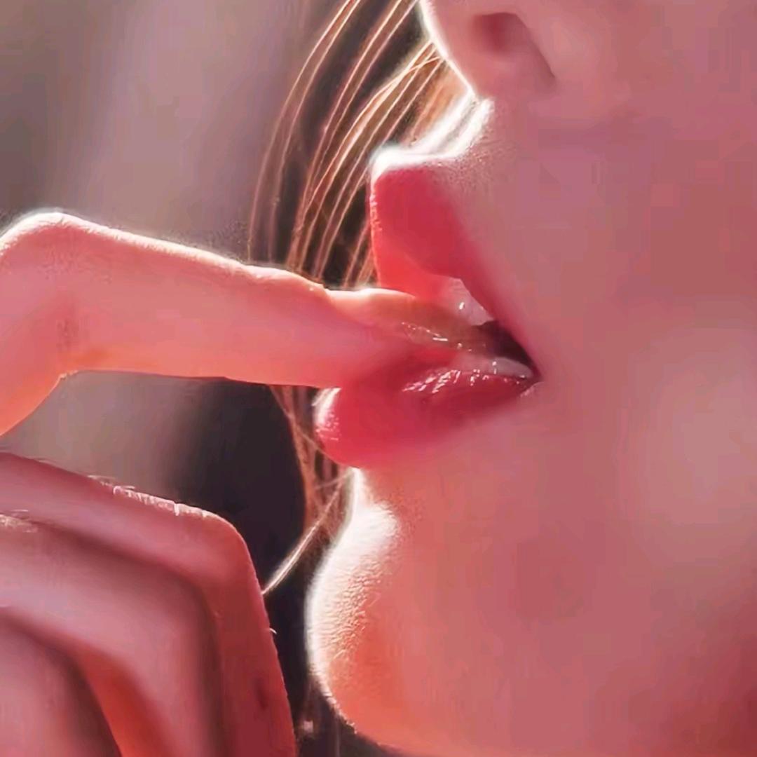 💋❥₅̶₂̶₀̶混ง世 渣⚕️女