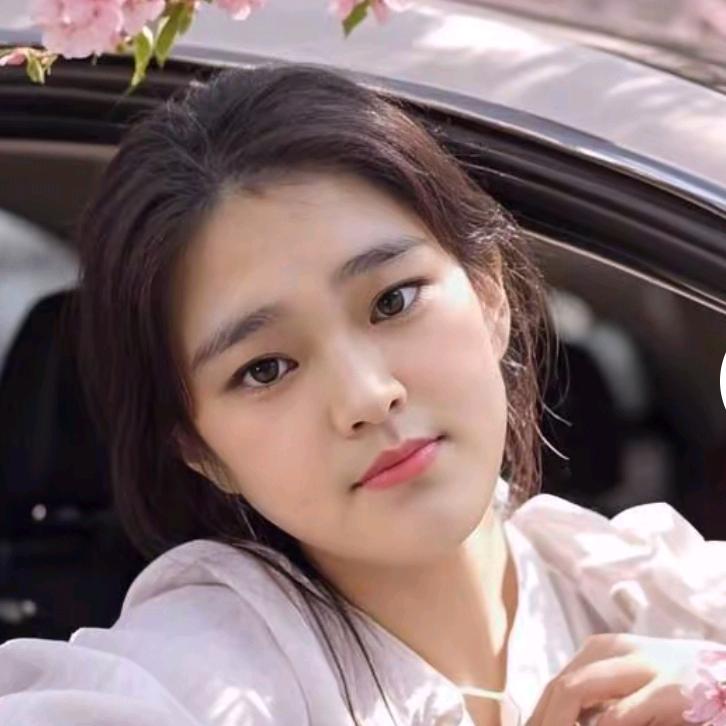 🌹々LIU々芳(づ ●─● )づ拒私聊