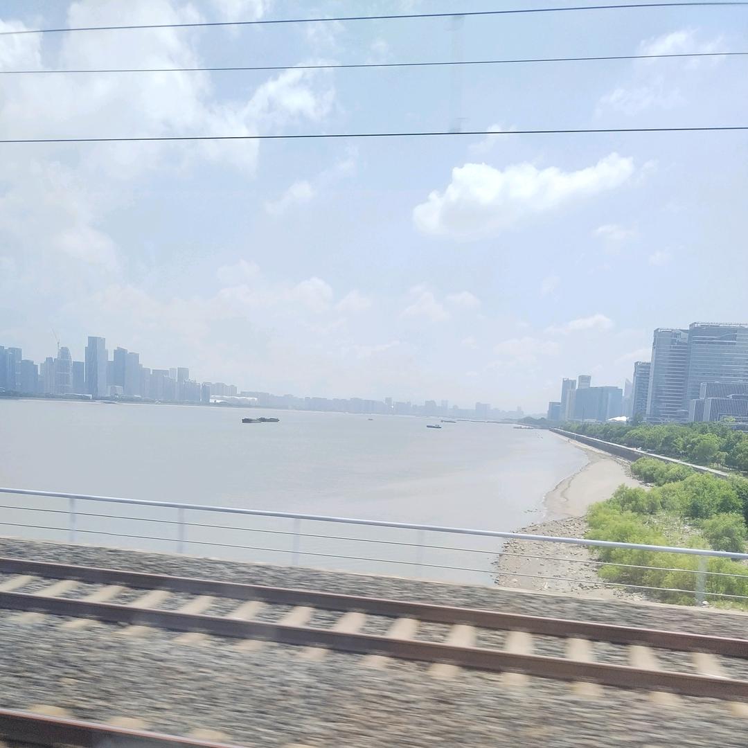 风断秋水