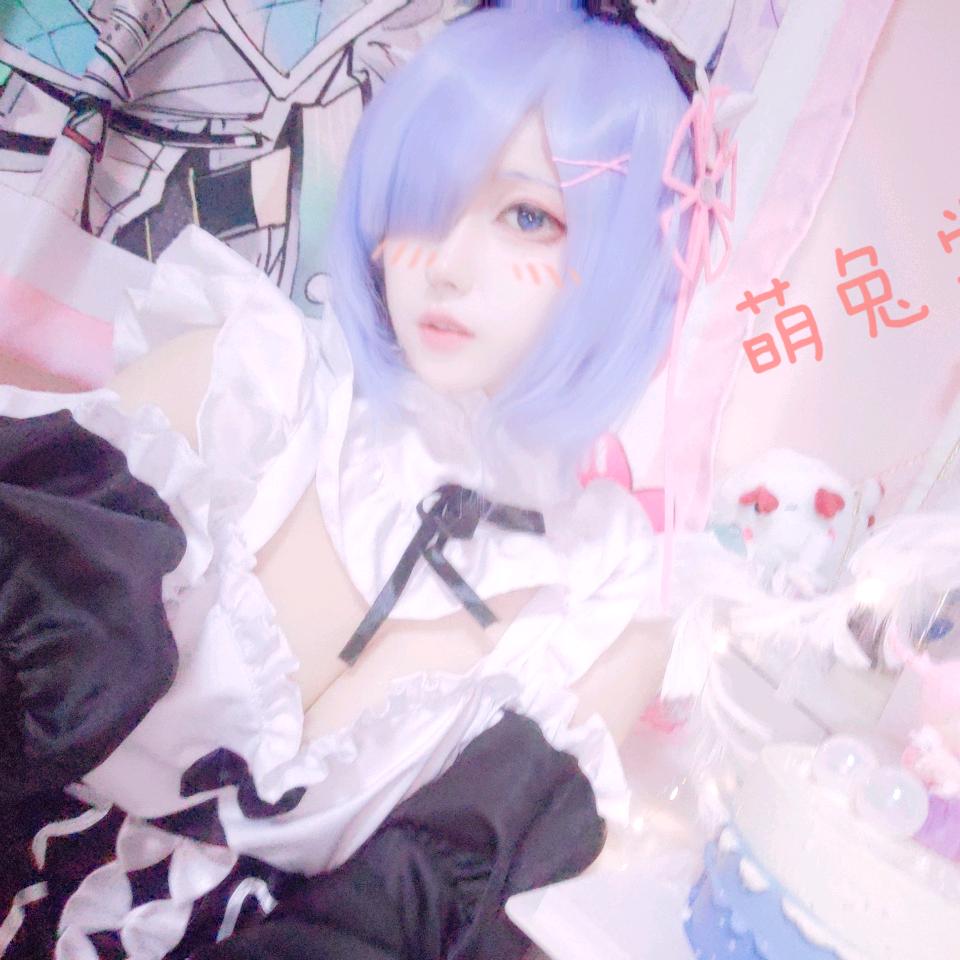 🎀萌兔学姐🌸