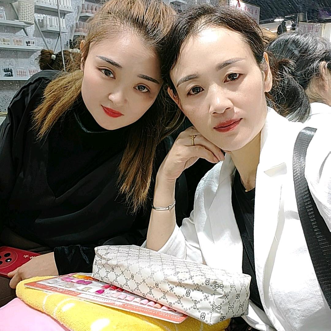 熟悉的陌生人。