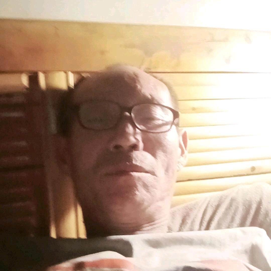 杜永民焊有蜂蜜和燕子