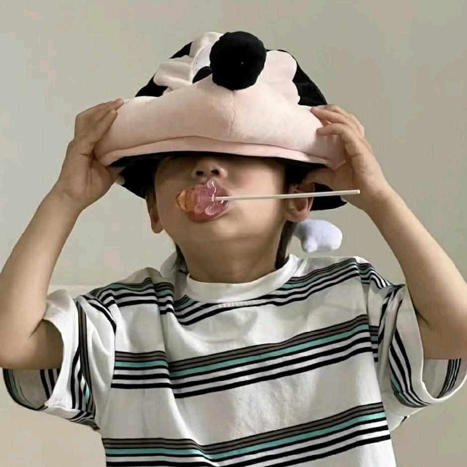 小闹（大狗嚼嚼嚼）