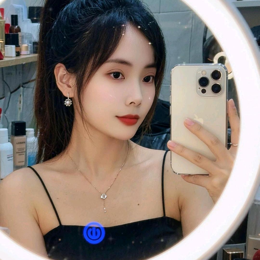 @我不饿我还能吃、