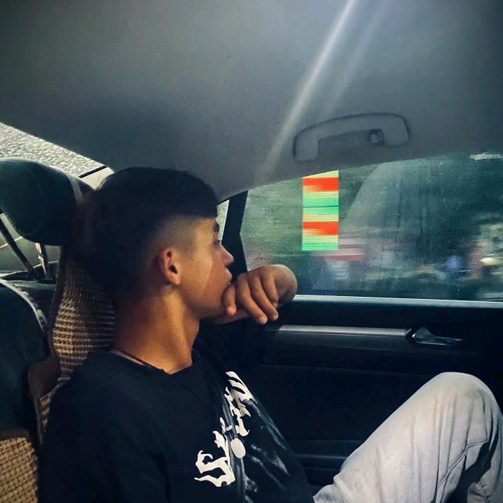 虞毢胤