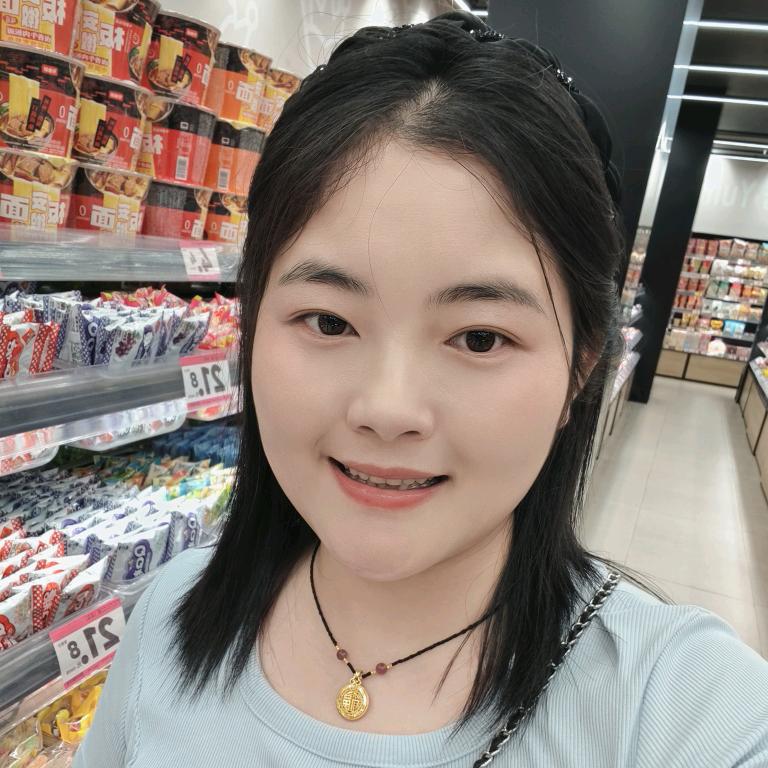 Miss李😋知足常乐乐