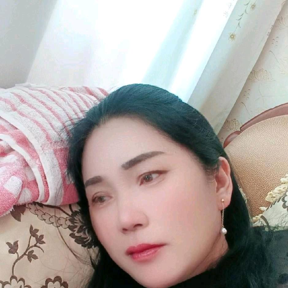 艳