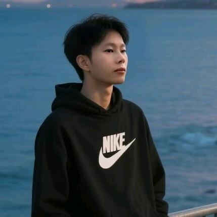 黄梓铭