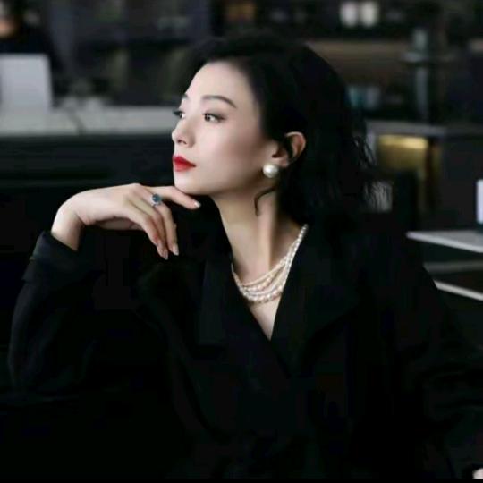 西子小老板娘《轻奢高端女装》