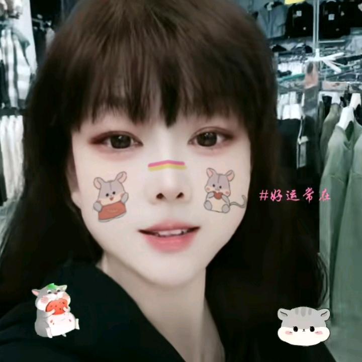 向阳而生🌻🌈