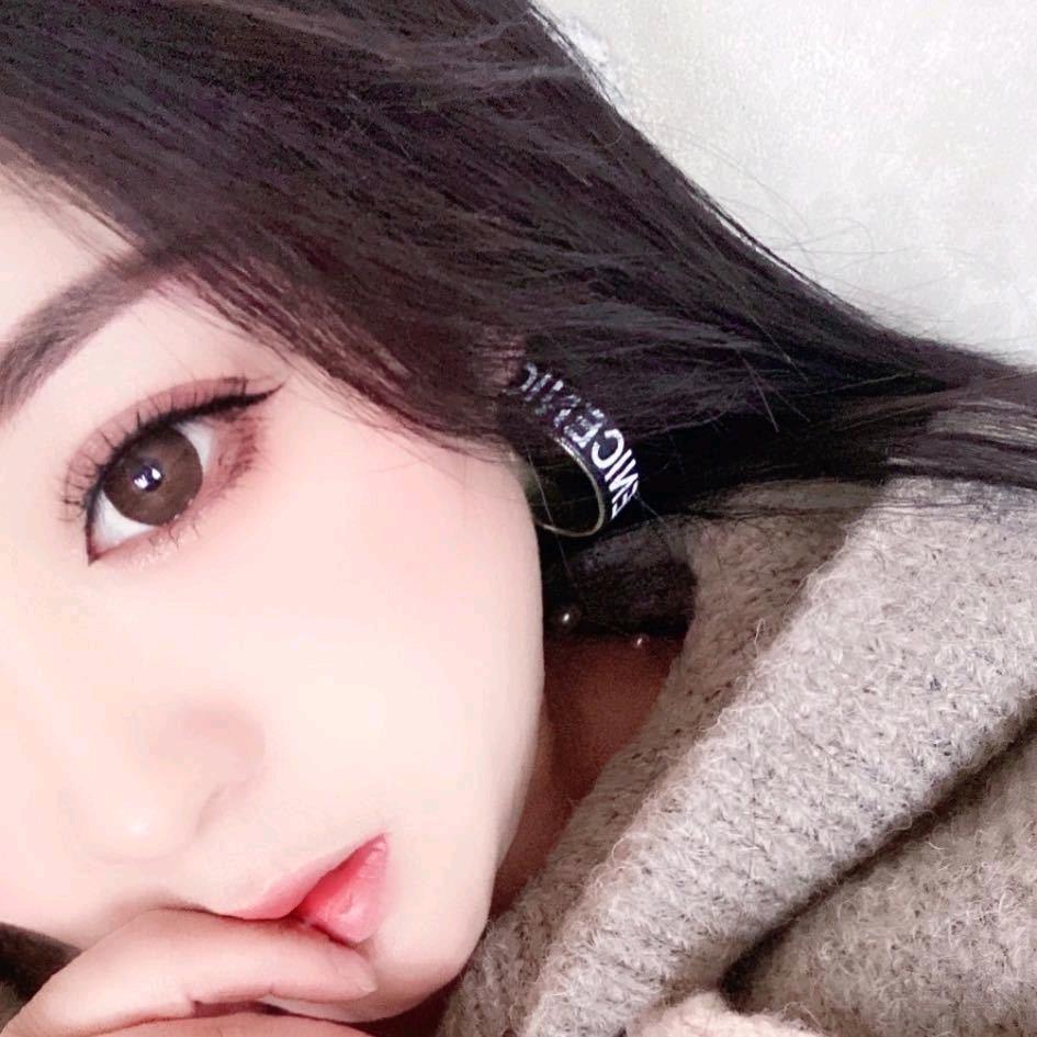 默唁 ________