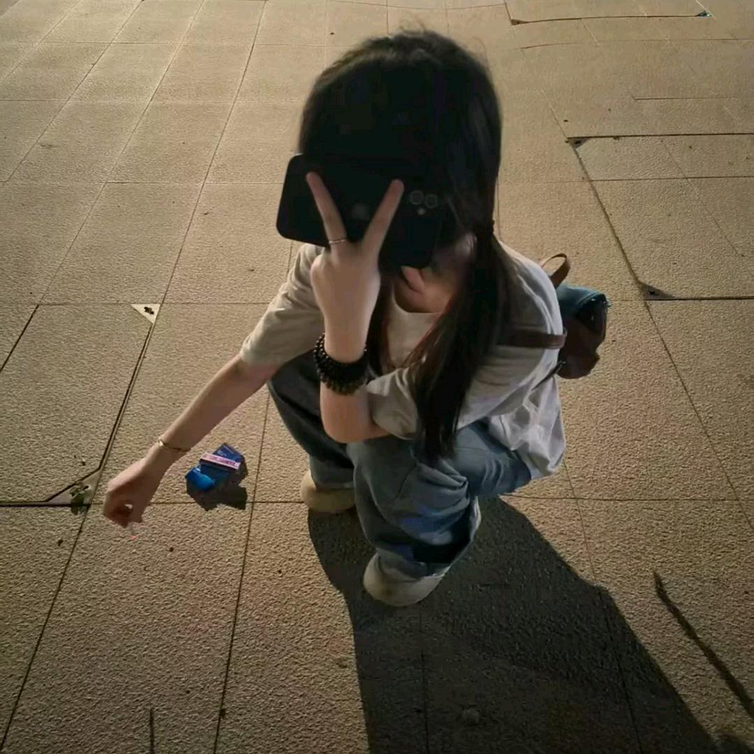 语封^