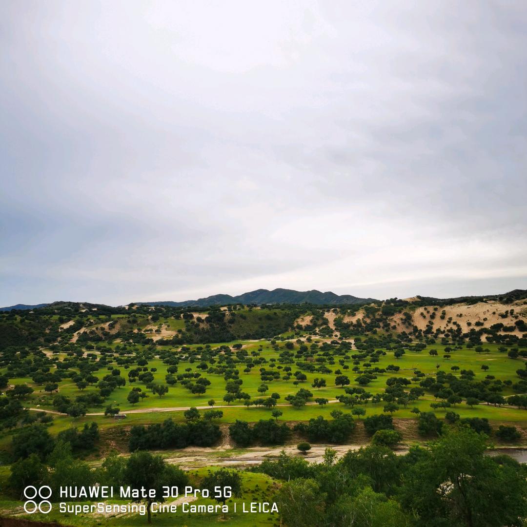 欢迎来乌兰布统骑马