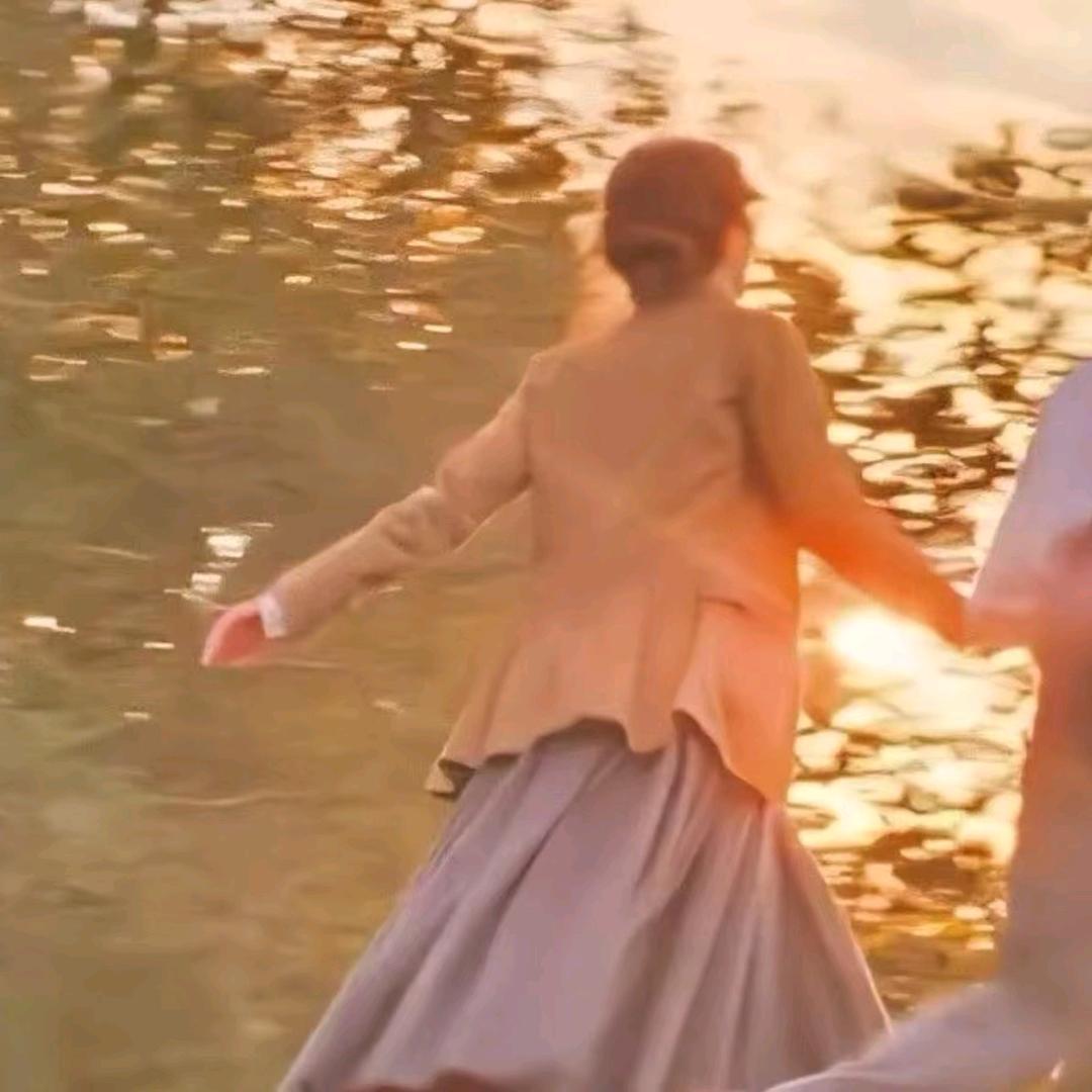 こん ✿(旺旺仙贝)✿👑