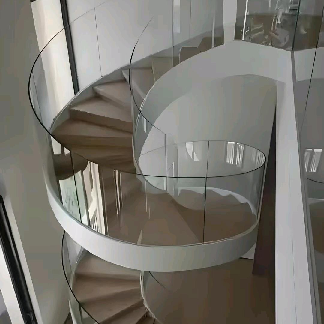 玻璃～小王