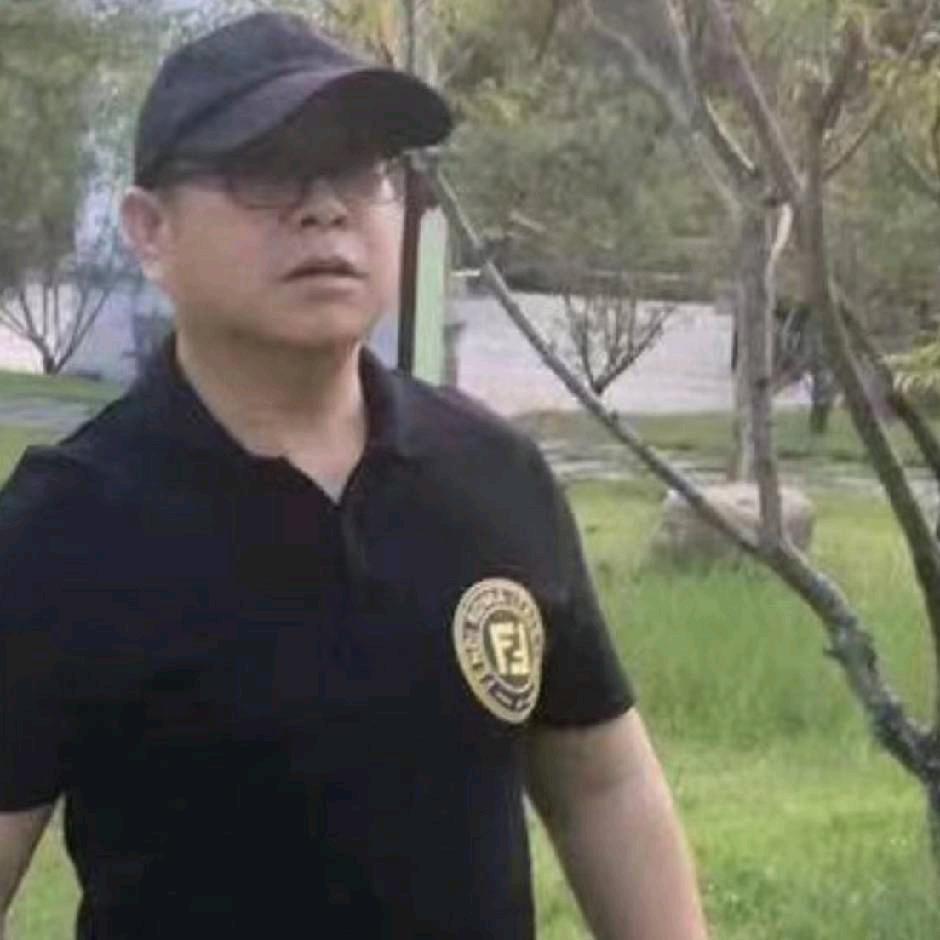 阔步前行