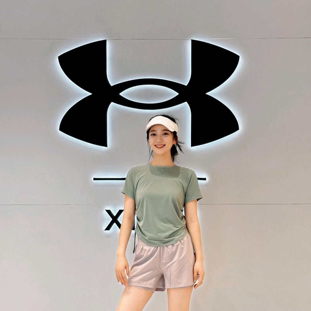 UA 运动服饰店