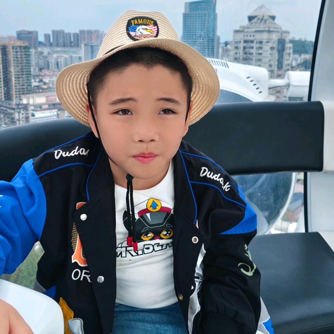 `(*∩_∩*)′笑笑生