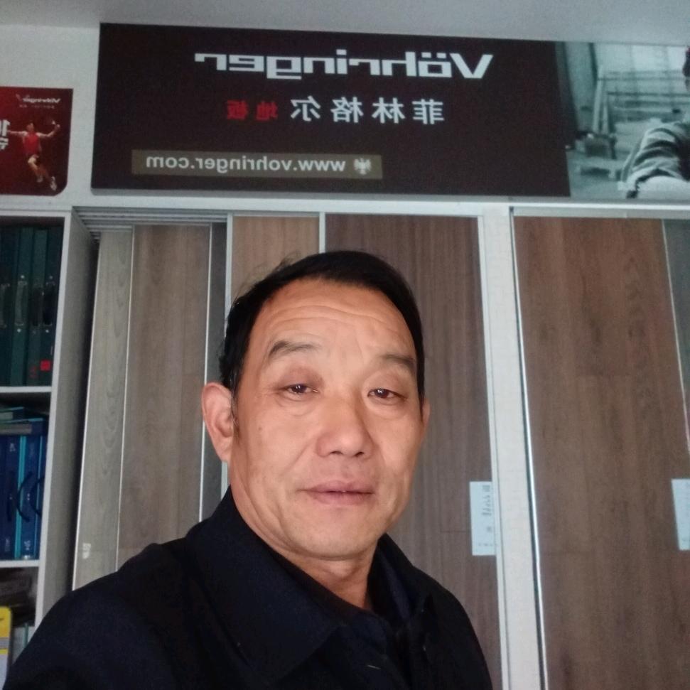 信阳市木地板 壁布 老高