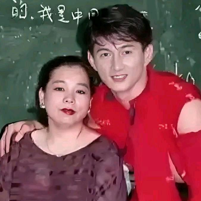 吴奇隆，