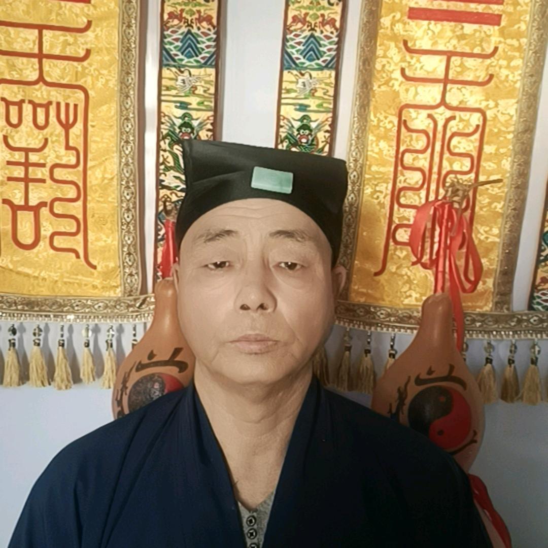 山晟（说书人）