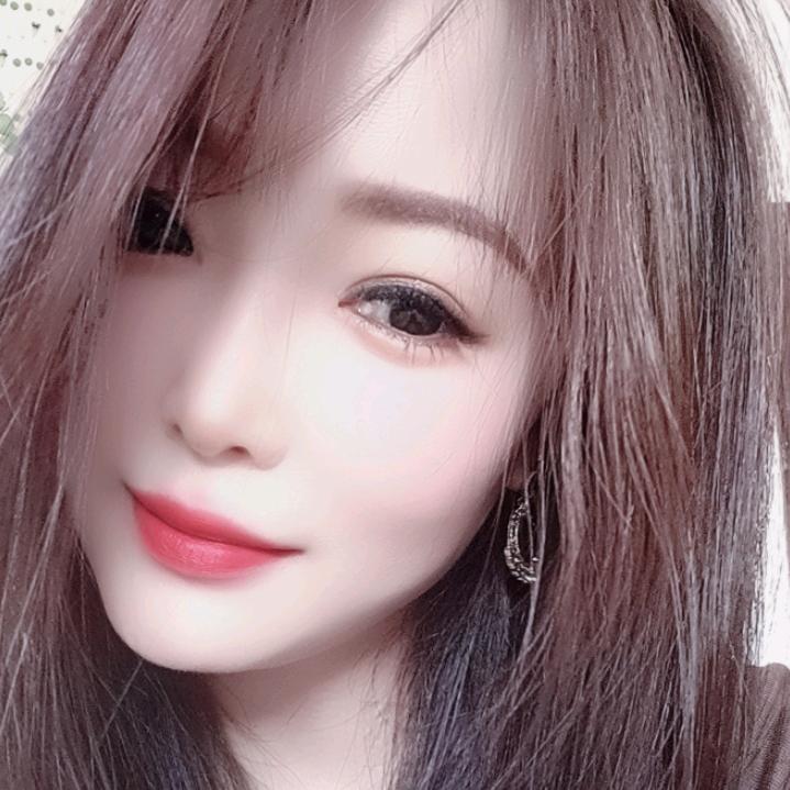 玲 ҈ 儿 ҈  爱 ҈ 谁 ҈😘