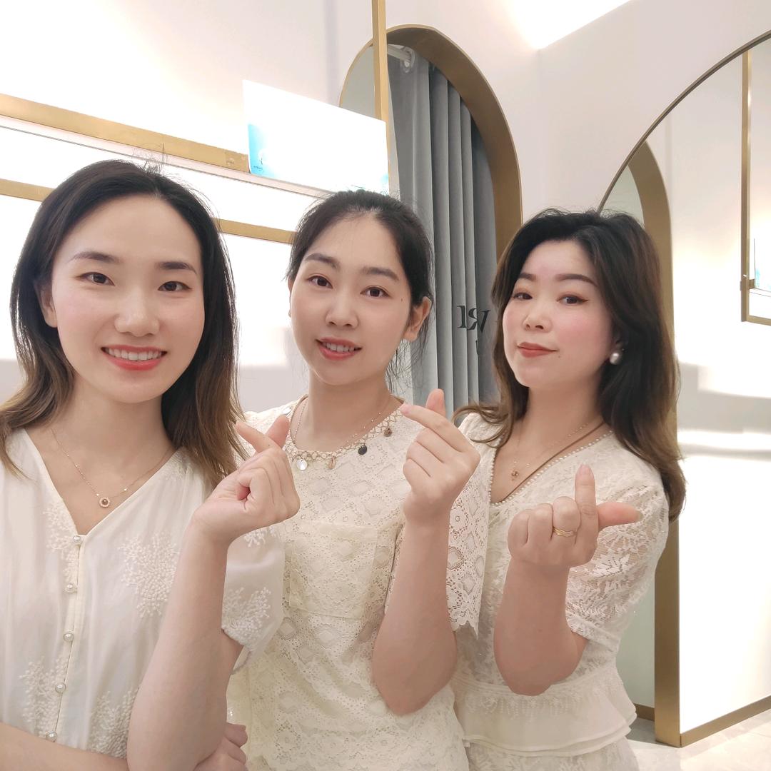 渠县歌力摩女装