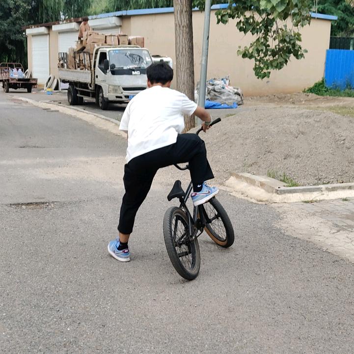 紫色博睿思