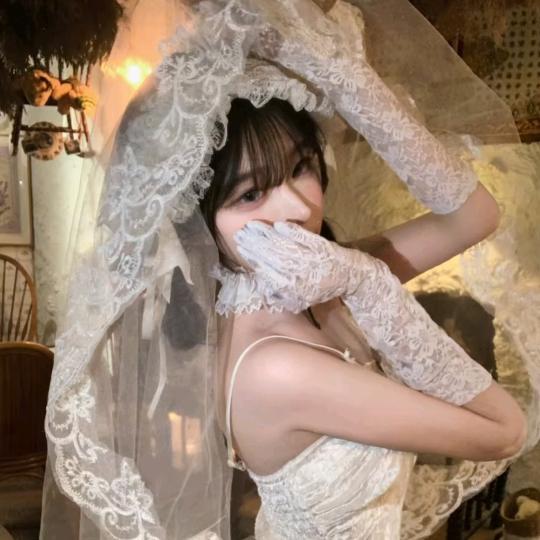 宥栀
