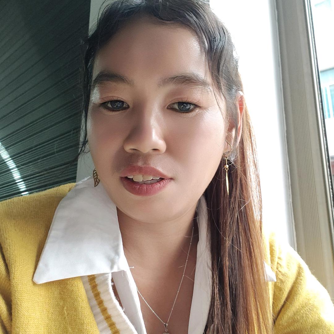 坦然一笑