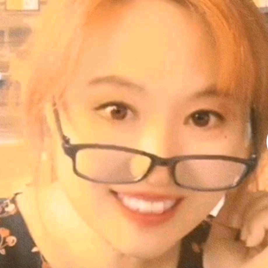 容儿（晚上9点10分开播）