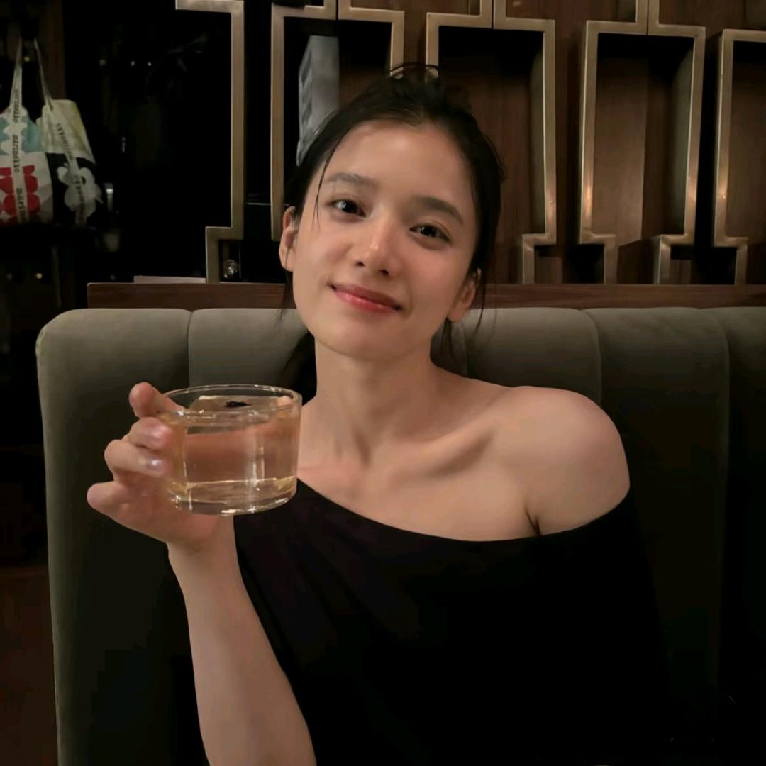 晚晚在呢🌙