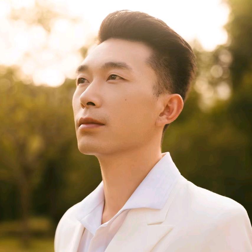 小陶 1⃣9⃣8⃣7⃣