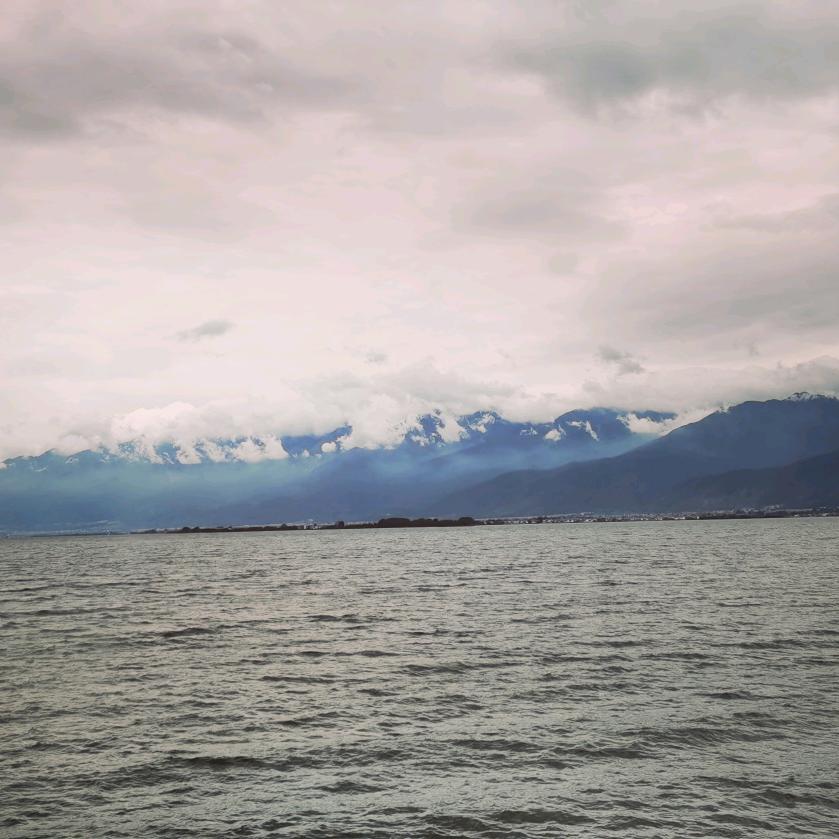 凹凸科技(无人售货机)