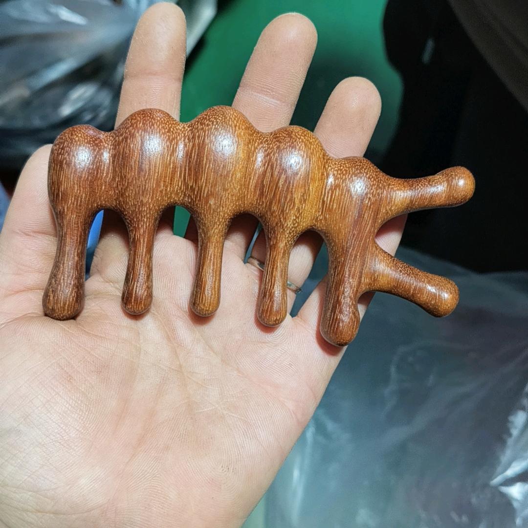 李丹
