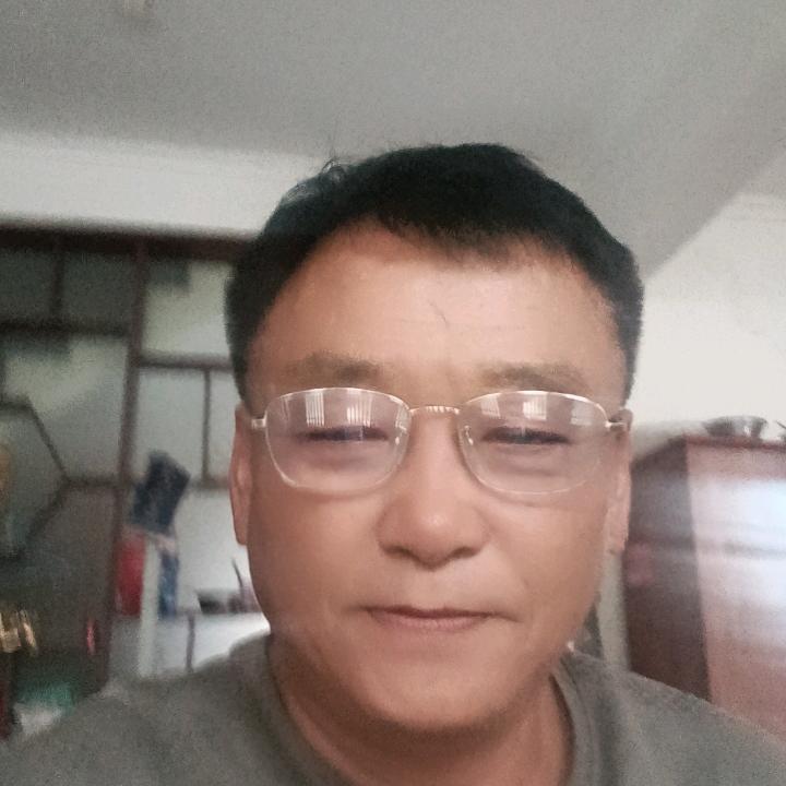 心似旭日何偎夕阳