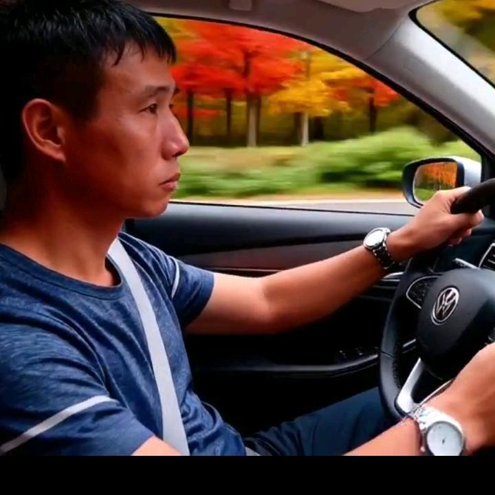 《🌺 爱过之人，知情重💐 》小杨