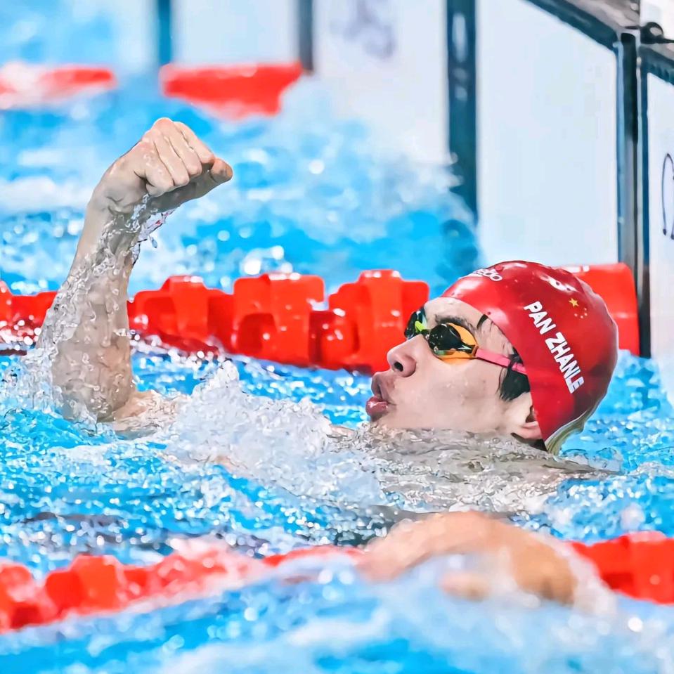 官塘生态体育公园教练🏸🏊🏻‍♀️