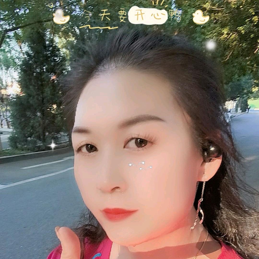 LUCKY.梁小白
