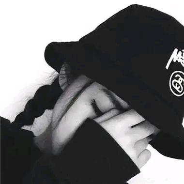 Mou. L F