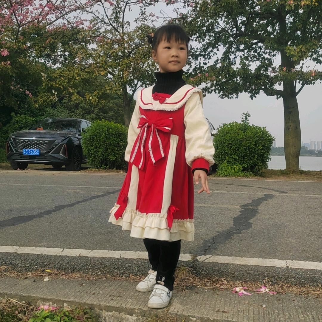 芬姐愛跳舞，