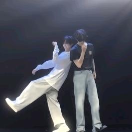 暴躁的牛奶泡芙