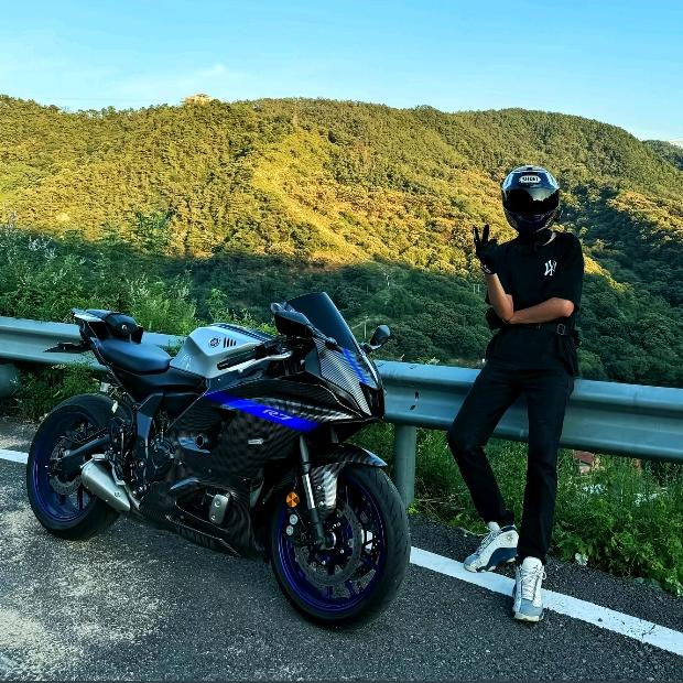 不会翘的杰儿