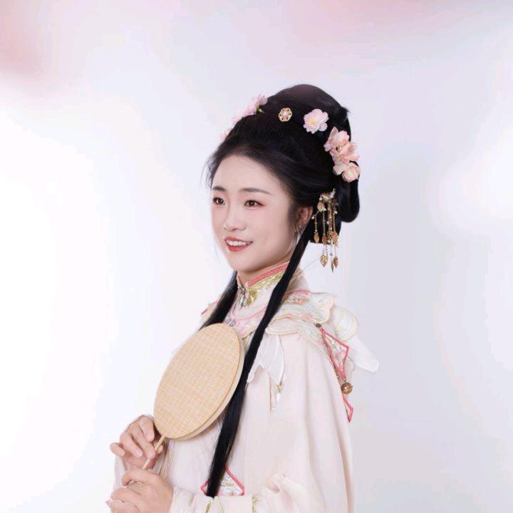 哎哟魏女士 🌸